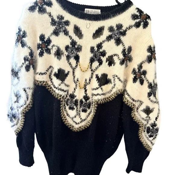 Embellished Black & Cream Floral Knit Sweater - Picture 2 of 4